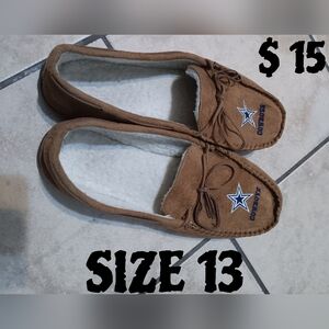 Dallas Cowboys slippers
